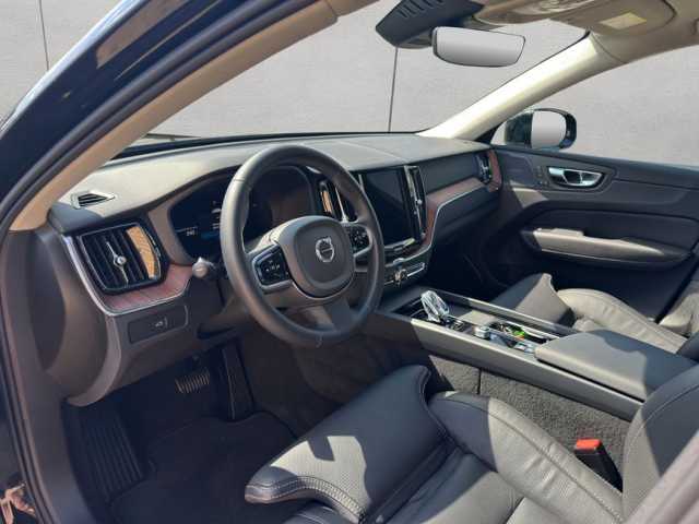 Volvo XC60 Dark Plus