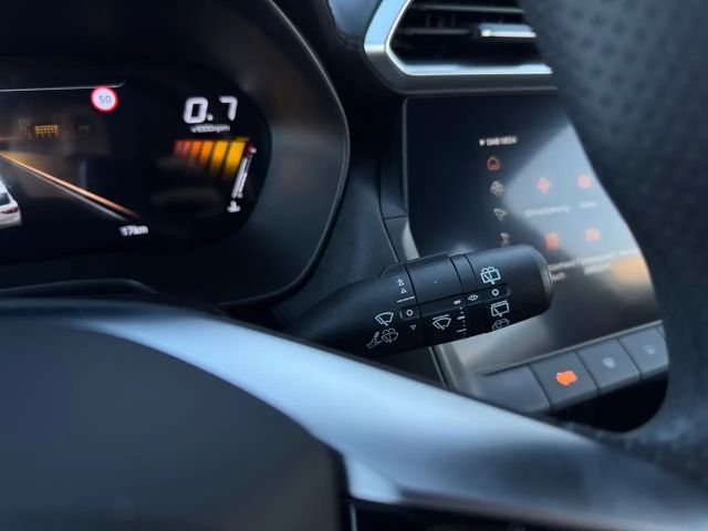 MG ZS Standard range