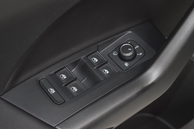 Volkswagen T-Cross TSI Navi ACC Matrix Kamera Garantieverl.