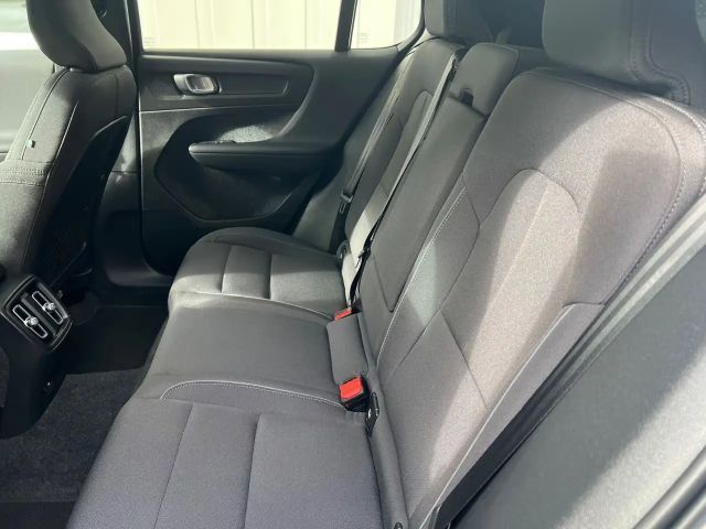 Volvo C40 AWD Core Recharge Twin Engine