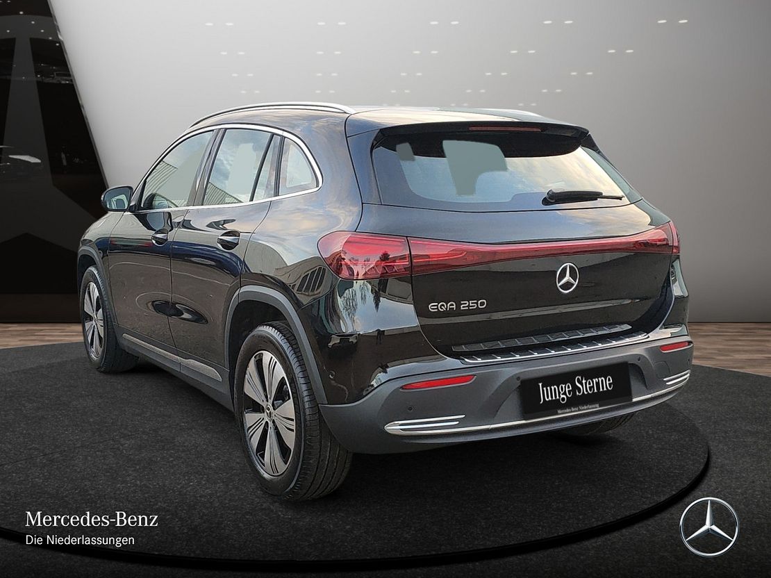 Mercedes-Benz EQA 250