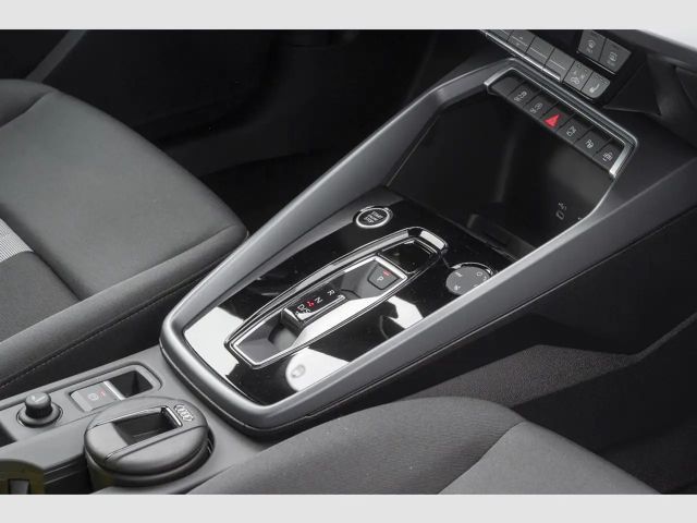 Audi A3 30 TFSI S-Tronic Sedan Sportback