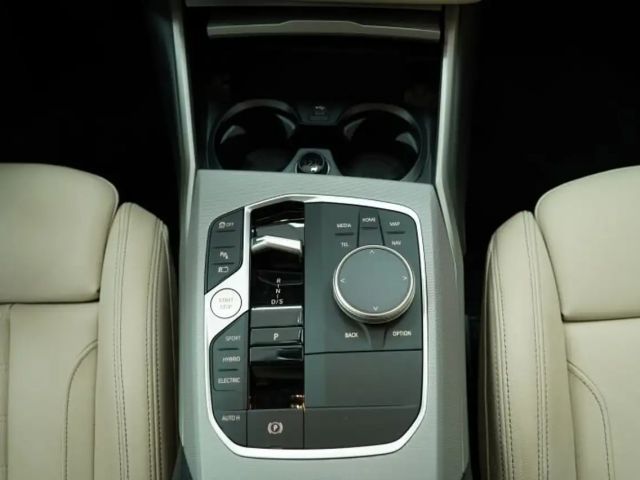 BMW 320 320e Touring