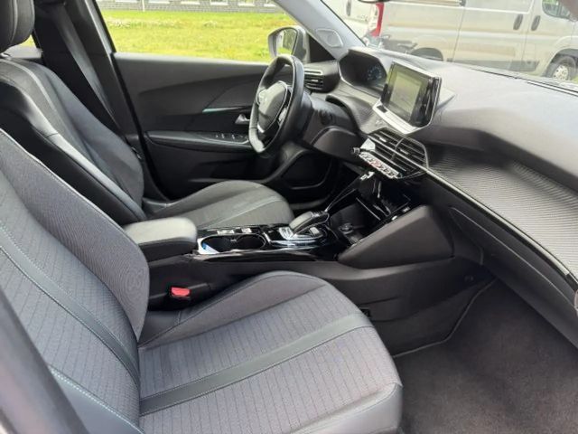 Peugeot E-2008 Allure Pack