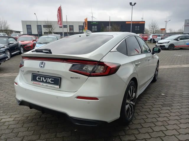 Honda Civic Elegance e:HEV