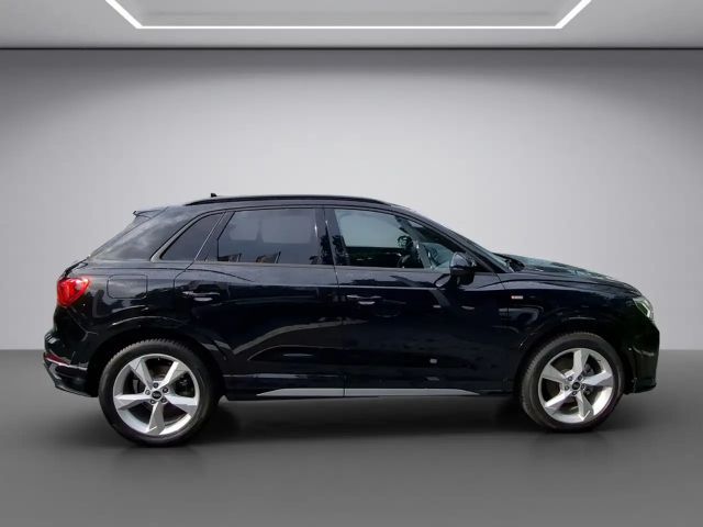 Audi Q3 35 TFSI S-Line