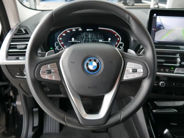 BMW X3 xDrive30e