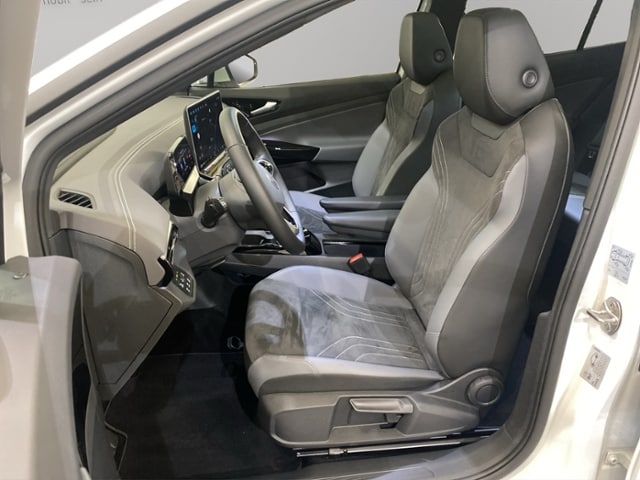 Volkswagen ID.4 82 kWh / Navi LED ACC