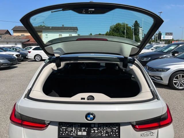 BMW 320 320d Touring xDrive