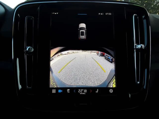 Volvo XC40 Plus Twin Engine