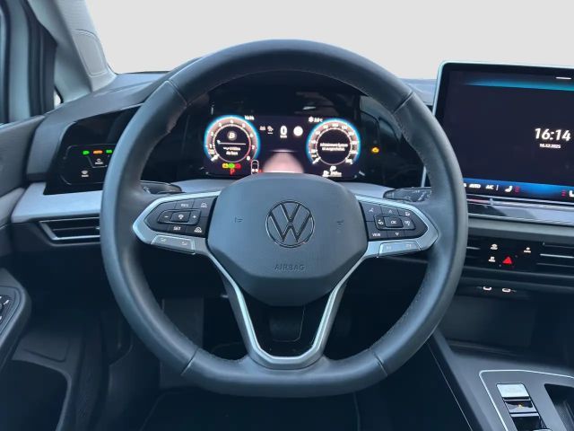 Volkswagen Golf 1.5 eTSI DSG Life