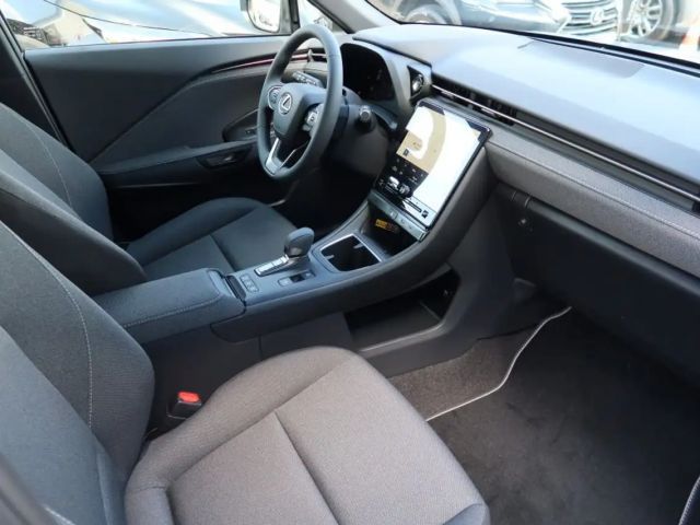 Lexus LBX FWD