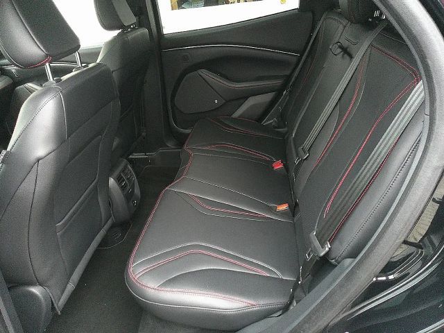 Ford Mustang Mach-E AWD Extended range