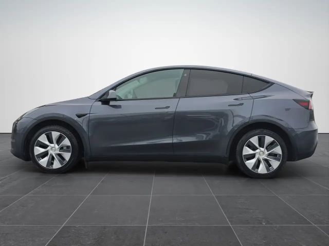 Tesla Model Y AWD