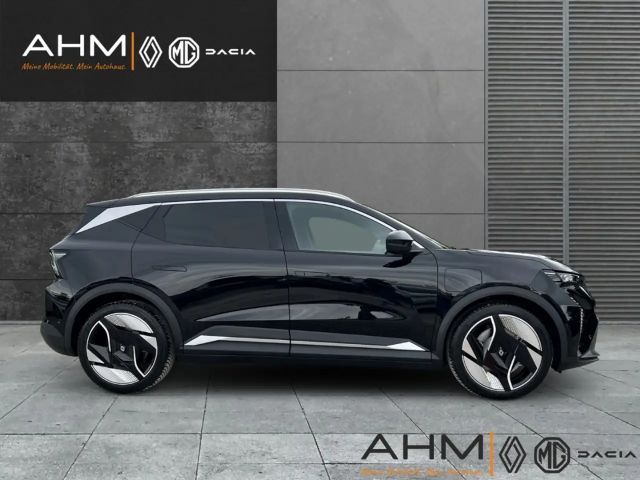 Renault Scenic E-Tech Iconic