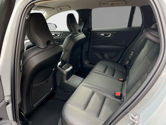 Volvo V60 AWD Dark Hybrid Plus T6