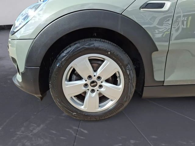 MINI One Clubman Clubman One Essential Trim Klimaaut. PDC ISOFIX