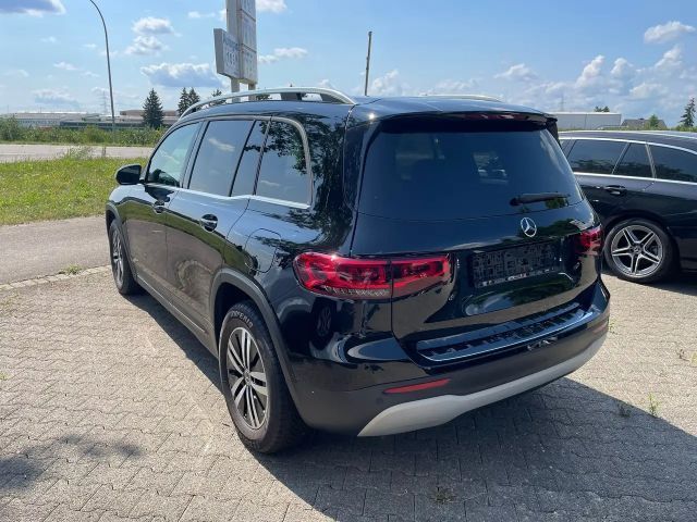 Mercedes-Benz GLB 200 Style