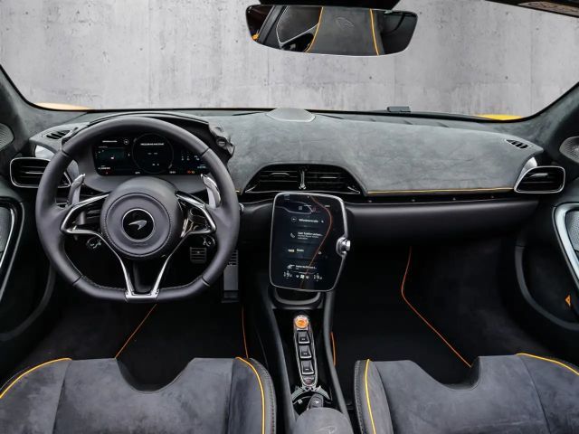 McLaren Artura Spider