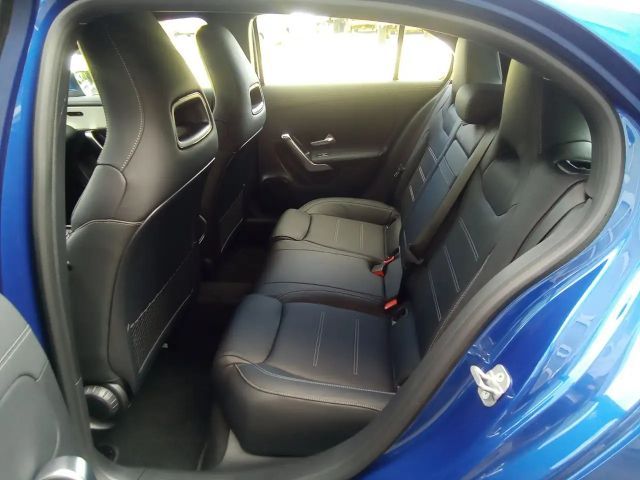 Mercedes-Benz A 180 AMG Line Hatchback