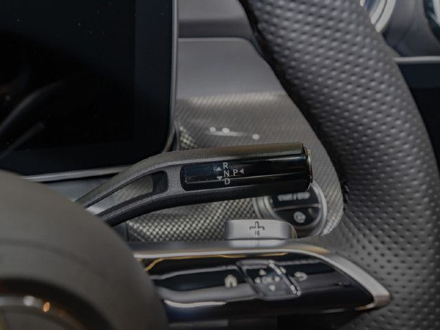 Mercedes-Benz C 200 AMG Line Sedan