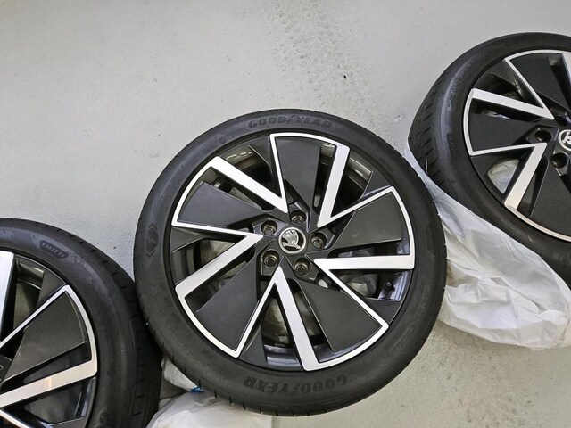 Skoda Octavia 2.0 TSI 4x4 Combi Sportline