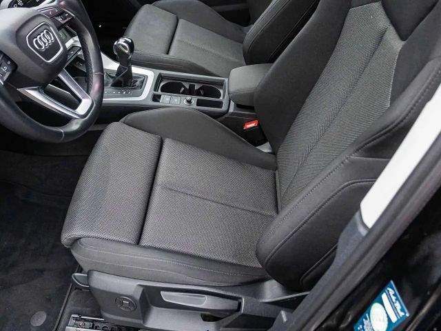 Audi Q3 S-Line S-Tronic