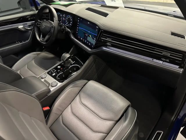 Volkswagen Touareg IQ.Drive R-Line