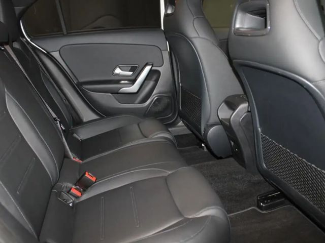 Mercedes-Benz A 180 Progressive