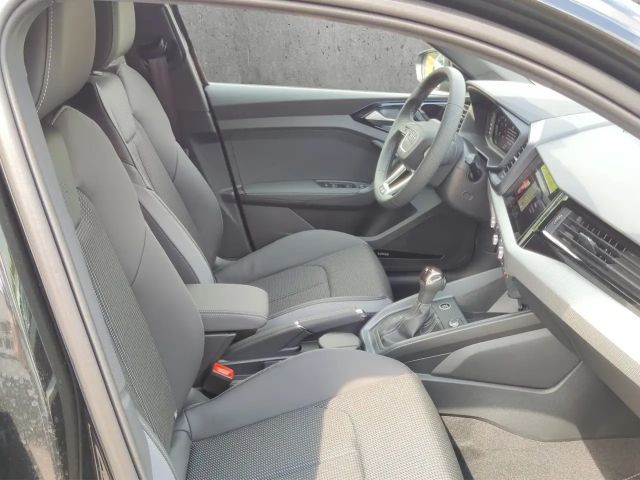 Audi A1 35 TFSI Allstreet S-Tronic