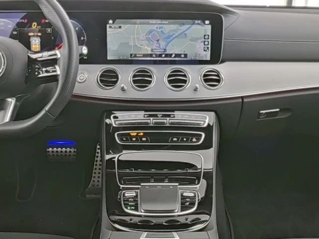 Mercedes-Benz E 220 AMG Line E 220 d Estate