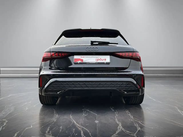 Audi A3 35 TFSI S-Line S-Tronic Sedan