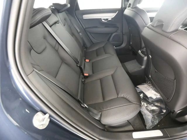 Volvo V90 AWD Dark Plus T6