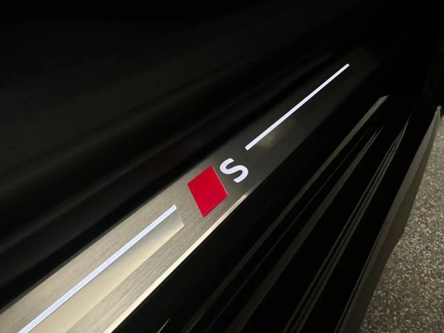 Audi A6 e-tron Quattro