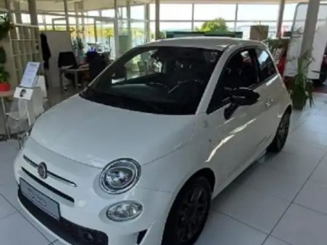 Fiat 500 Hey Google