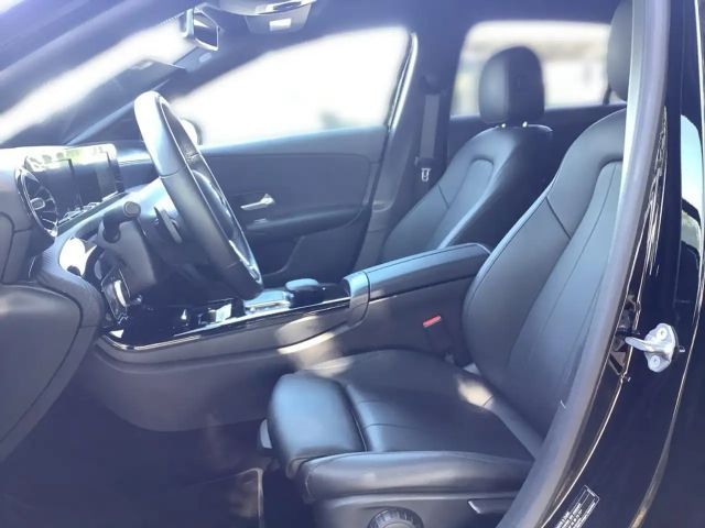 Mercedes-Benz A 250 A 250 e Style