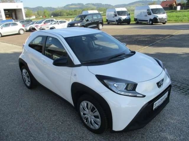 Toyota Aygo Hatchback Play VVT-i