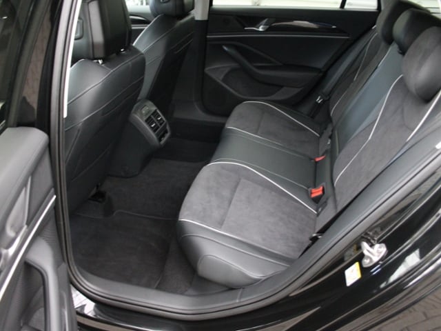 Volkswagen Passat 1.5 eTSI DSG Variant