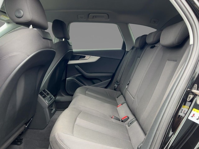 Audi A4 40 TDI Avant S-Tronic