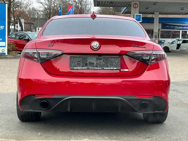 Alfa Romeo Giulia Q4