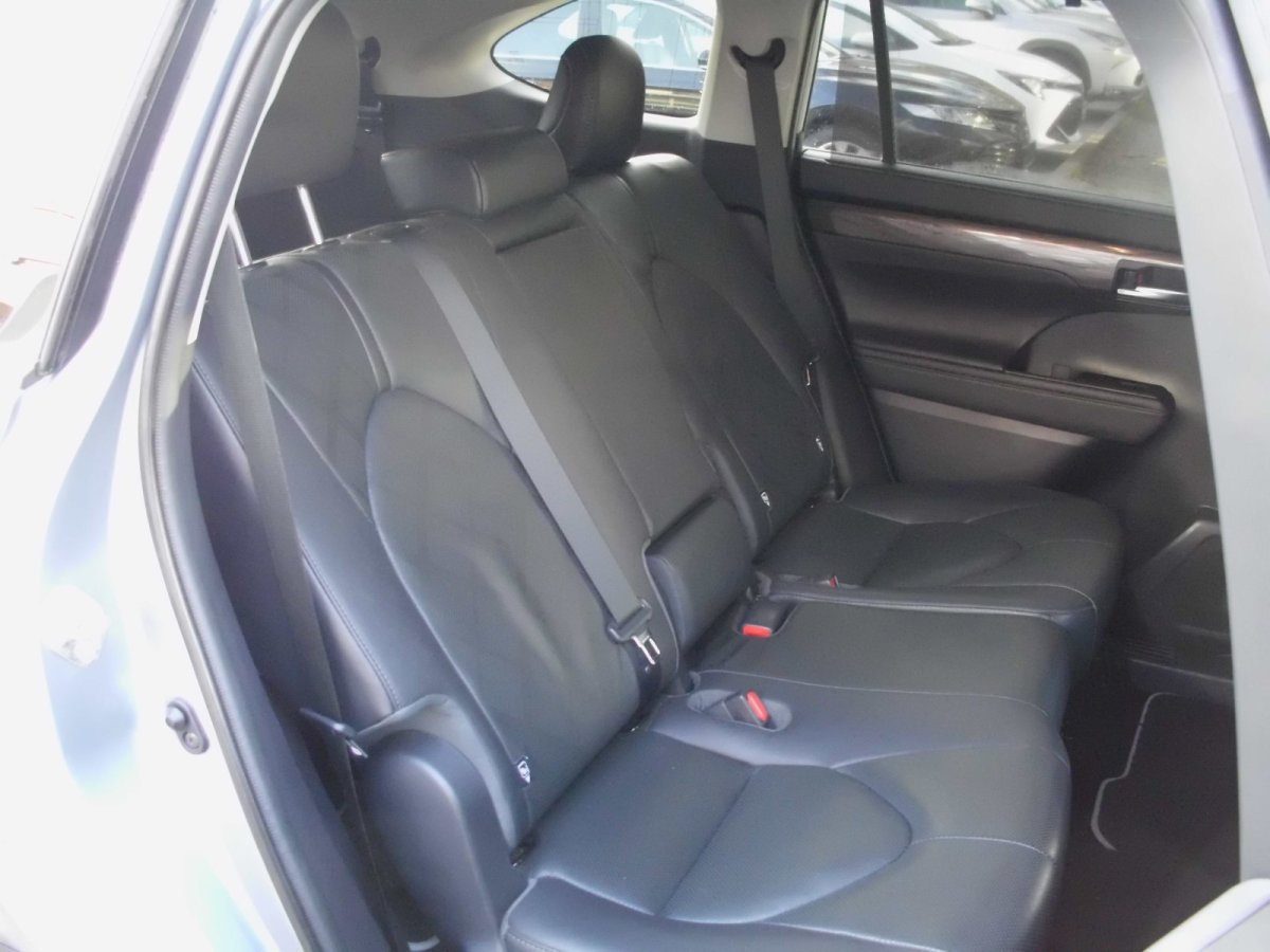 Toyota Highlander 5-deurs Basis