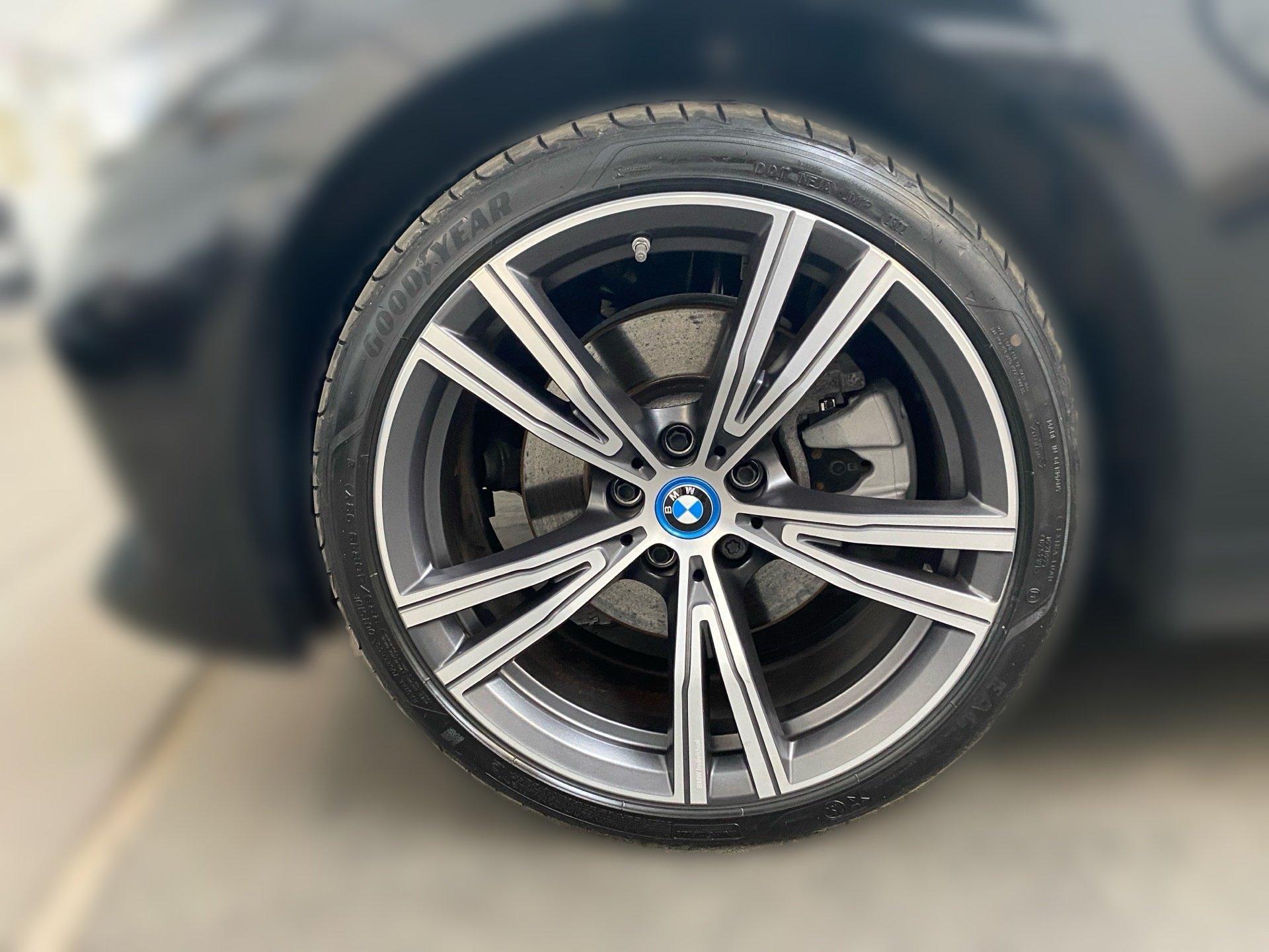 BMW 330 330e Touring xDrive