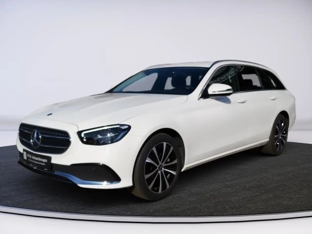 Mercedes-Benz E 300 AVANTGARDE E 300 de
