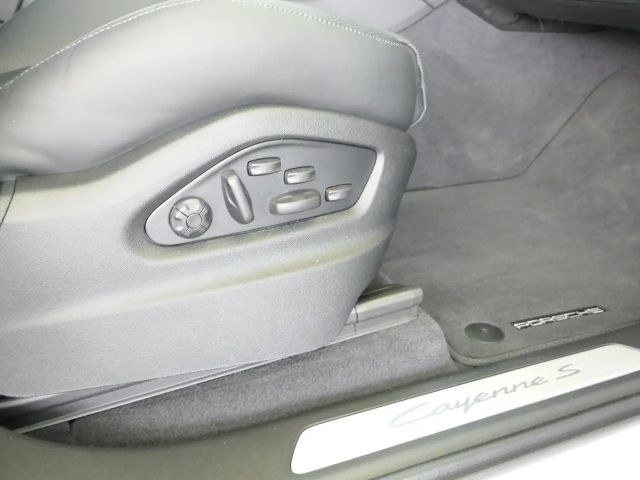 Porsche Cayenne E-Hybrid S