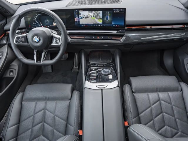 BMW 520 520d M-Sport Touring xDrive