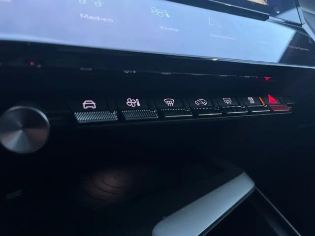 Peugeot 408 GT-Line Hybrid