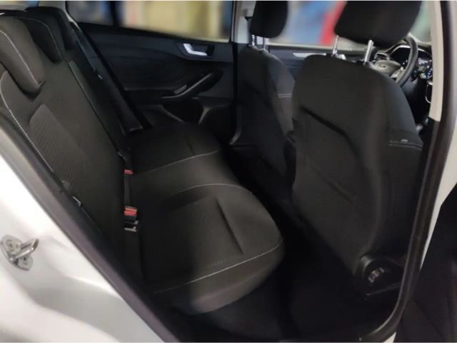 Ford Focus EcoBoost Titanium Wagon