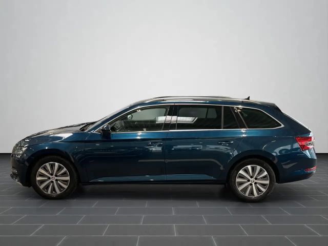 Skoda Superb 2.0 TDI Combi Style Style