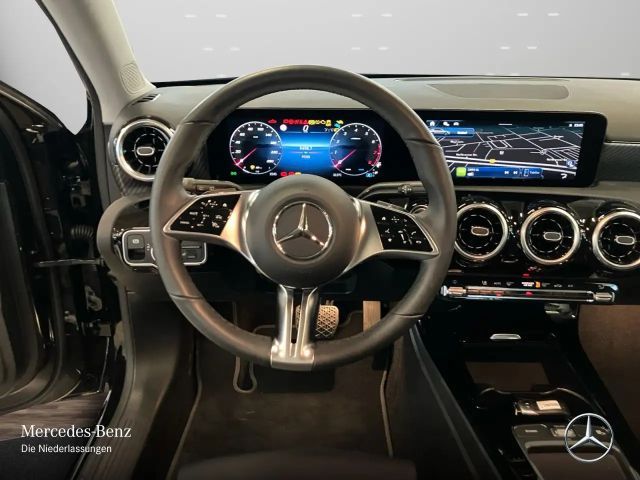 Mercedes-Benz A 200 Progressive