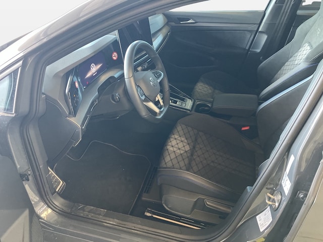 Volkswagen Golf 1.5 eTSI DSG Golf VIII R-Line